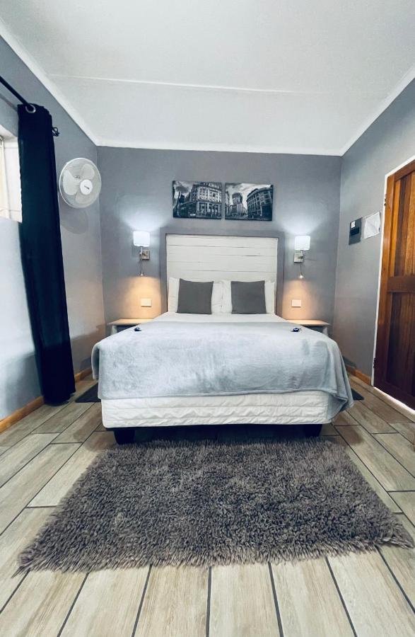 Madeira Bed Hotel ควีนส์ทาวน์ ภายนอก รูปภาพ