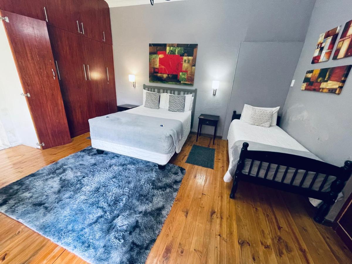 Madeira Bed Hotel ควีนส์ทาวน์ ภายนอก รูปภาพ